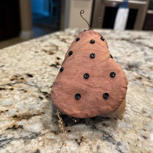 Primitive Rustic Ladybug - Picture 4 of 4